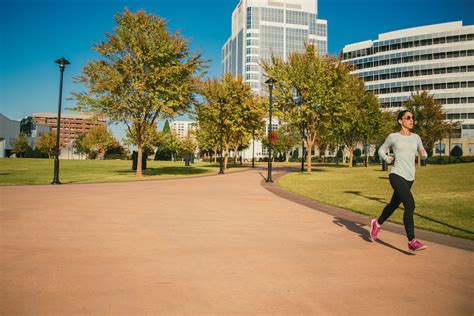 Downtown Waterfront - Elizabeth River Trail