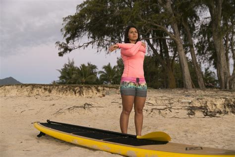 26 Bold Tulsi Gabbard Bikini Photos Embracing Hawaiian Roots