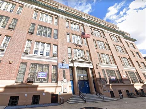 Another UES School Gets Suspicious White Powder Envelope | Upper East ...