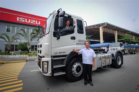 Isuzu PH Previews New Heavy-Duty Trucks – Motoph – motoph.com