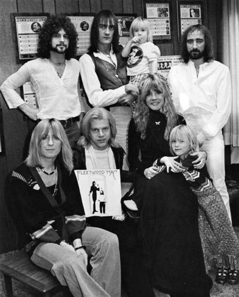 Fleetwood Mac, with Mick's daughters | Mick fleetwood, Fleetwood mac, Stevie nicks lindsey ...