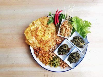 Lahpet Thoke: How to enjoy Myanmar’s favourite snack