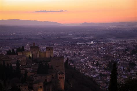 El Alhambra, Granada España : r/spain