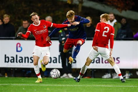 Verslag | Jong Ajax geeft voorsprong uit handen op bezoek bij Jong AZ