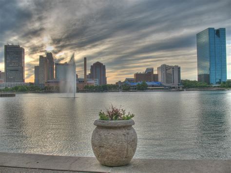 Toledo Skyline HDR | The skyline of Toledo, Ohio, at sunset.… | David Grant | Flickr