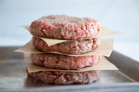 How To Boil Hamburger Patties - Recipes.net