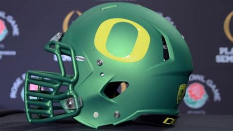 Oregon lands top transfer QB to replace Bo Nix