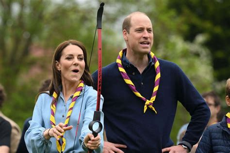 William and Kate’s Embarrassing Mishap on Royal Tour Goes Viral - FHHRN