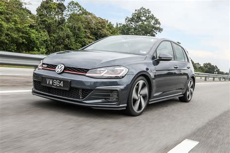 Volkswagen Golf GTI Mk7.5 Review: Still The Hole-in-one