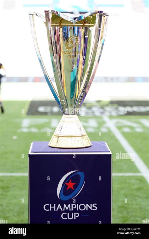 European challenge cup trophy hi-res stock photography and images - Alamy