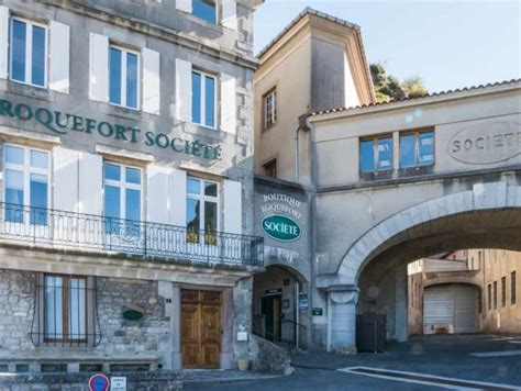 Roquefort Caves - Taking a tour of the famous underground cheese caves