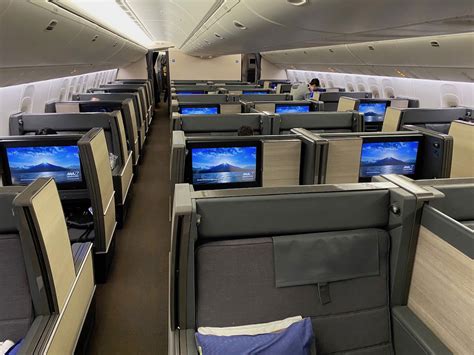 The World’s 10 Best Business Class Seats » TrueViralNews