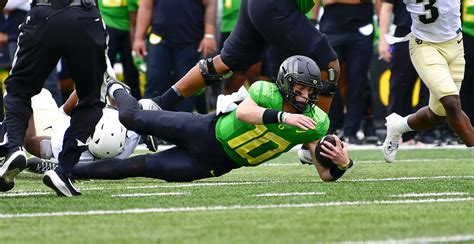 WATCH: Bo Nix reacts to blowout win over No. 19 Colorado