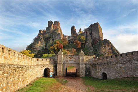 Hiking to the Summit of Bulgaria’s Belogradchik Fortress