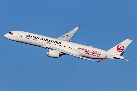 Japan Airlines A350-941/JA01XJ at Osaka Int'l Airport