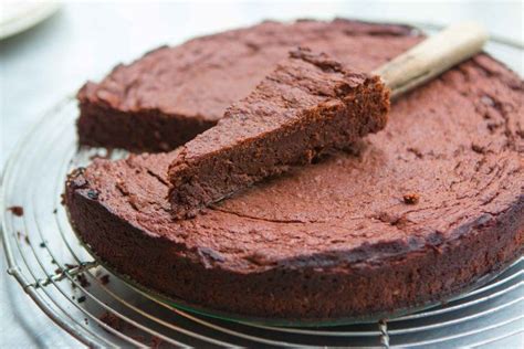 French Chocolate Cake | Recipe | French chocolate, Cake recipes, Chocolate cake recipe