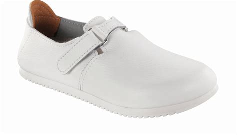 Top 6 Nursing Shoes Brands - Shoes Tracker