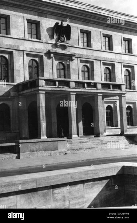 Architecture of the Third Reich: Munich, Führerbau at Königsplatz, 1933 ...