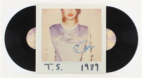 Taylor Swift Signed "1989" Vinyl Record Album (JSA LOA) | Pristine Auction