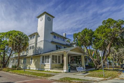 The Historic Peninsula Inn - Hotels - 2937 Beach Blvd S, Gulfport, FL ...