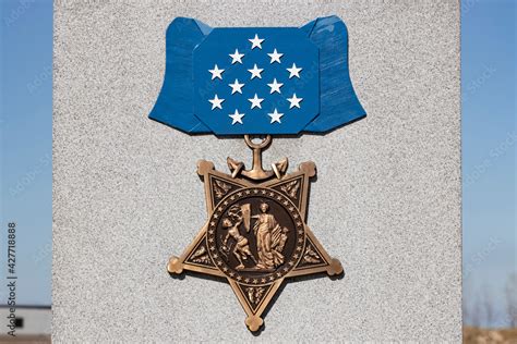 Foto de Medal of Honor of the United States Navy. The Medal of Honor is ...