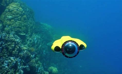 A Drone that follows you and films Underwater – wordlessTech