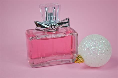 Free photo: Perfume, Pink Perfume, Beautiful - Free Image on Pixabay - 1922958