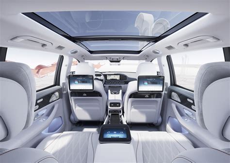 2025 Maybach Interior Images - James Greene