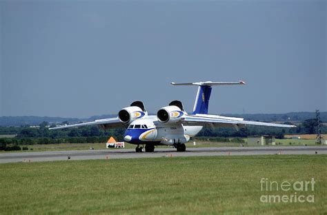 Antonov An-72 Aircraft Landing Photograph by Wernher Krutein | Pixels