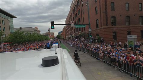 Watch the entire Avalanche Stanley Cup parade from the top of one of ...