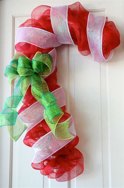 17 Cool Candy Cane Wreath Ideas | Guide Patterns