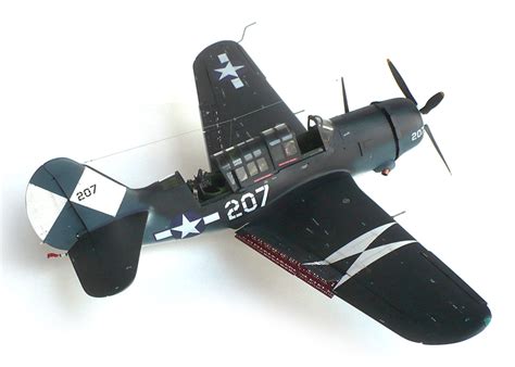 The Great Canadian Model Builders Web Page!: Curtiss SB2C Helldiver