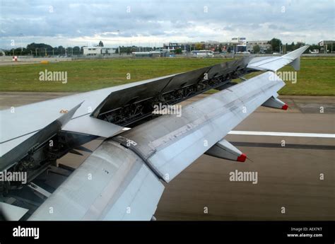 Airbus A320 Take Off Landing