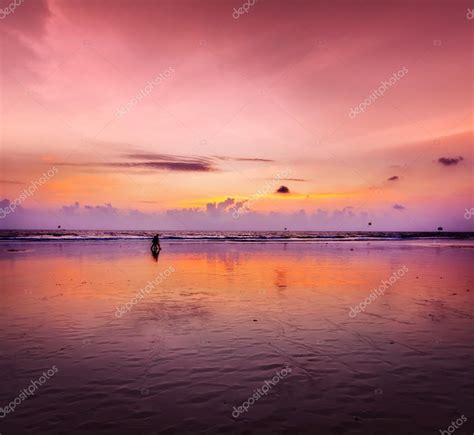 Romantic sunset, Goa, India — Stock Photo © DmitryRukhlenko #61578963