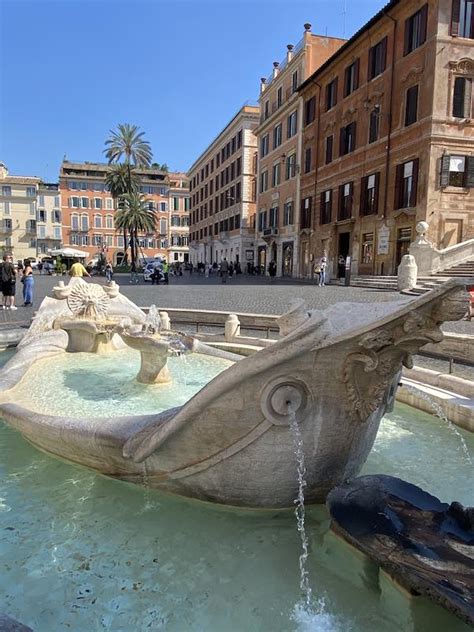 La Barcaccia Fountain in Rome: how to visit + what you need to know ...