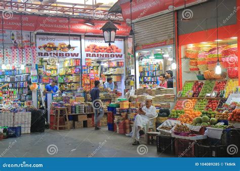 Crawford Market Shopping Mumbai India Editorial Image - Image of crawford, souvenir: 104089285