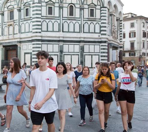 Summer Camps For High School Students in Italy | Abbey Road Programs