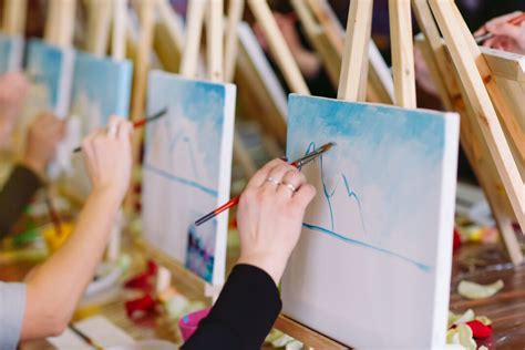 5 Benefits of Taking Paint and Sip Classes