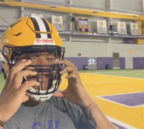 LSU Football Has Air-Conditioned Helmets And They Look Incredible ...