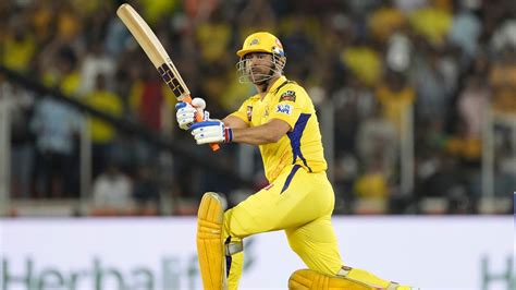 MS Dhoni joins Gayle, AB, Kohli in magnificent IPL list after mammoth ...