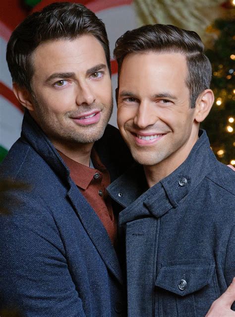 Jonathan Bennett Says More LGBTQ+ Hallmark Christmas Movies Are Coming