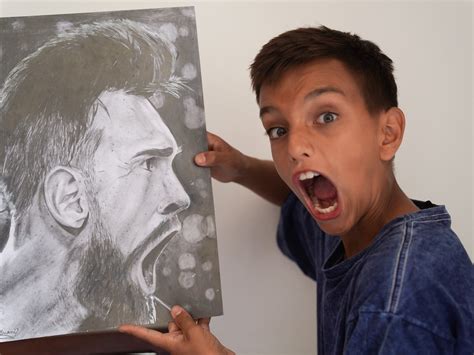 Tiene 12 años, es un genio del dibujo y sorprendió a Lionel Messi