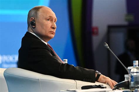 Putin says U.S. is inflaming Middle East by sending aircraft carrier group