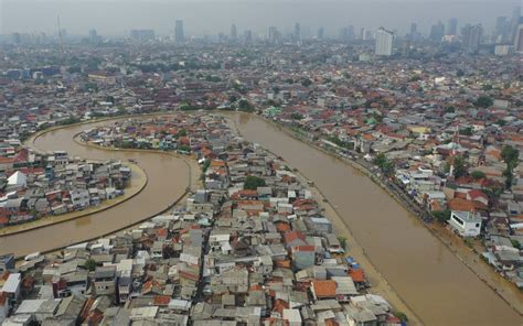 IN FOCUS: The fight against Jakarta’s devastating yearly floods - Indonesia Water Portal