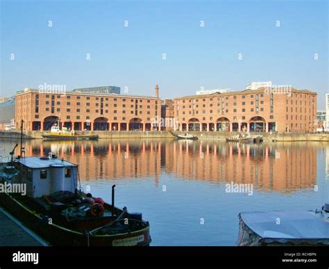 Albert dock 2 Stock Photo - Alamy