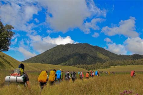 Essential Tips Before Mount Semeru Trekking | Authentic Indonesia Blog