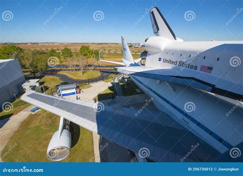 Space Shuttle in Johnson Space Center, Houston, TX, USA Editorial ...