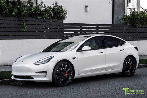 Tesla Model 3 Performance Black - How Car Specs