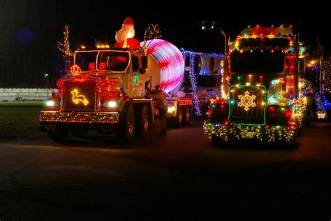 Lenses and Wheels: Christmas Light Truck Parade