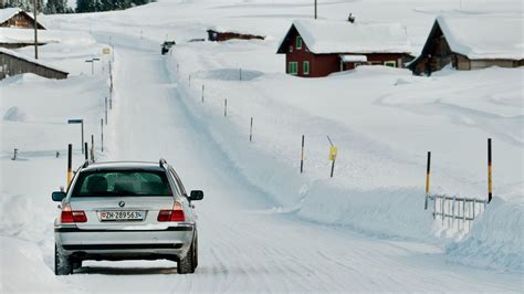 Follow these tips while driving your car in snow | HT Auto